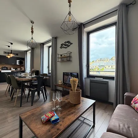 Capitainerie - Vue Exceptionnelle Sur Le -2 Mn A Pied De La - 2 1er Et 2eme Etage 8 P 2 Cuisines 2 Salle D'eau 2 2 Wc Separe - Centre - Parking Gratuit A Proximite Proche Bayeux Et Omaha * بورت-أون-بيسين-هوباين