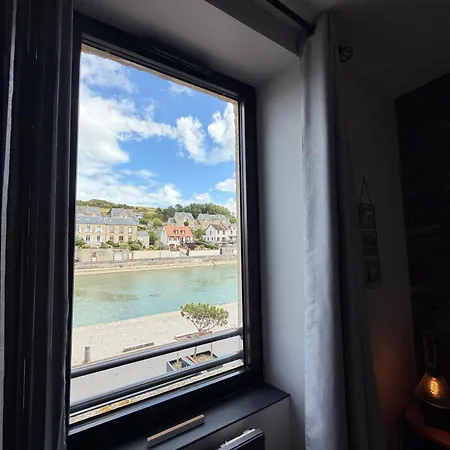 Capitainerie - Vue Exceptionnelle Sur Le -2 Mn A Pied De La - 2 1er Et 2eme Etage 8 P 2 Cuisines 2 Salle D'eau 2 2 Wc Separe - Centre - Parking Gratuit A Proximite Proche Bayeux Et Omaha
