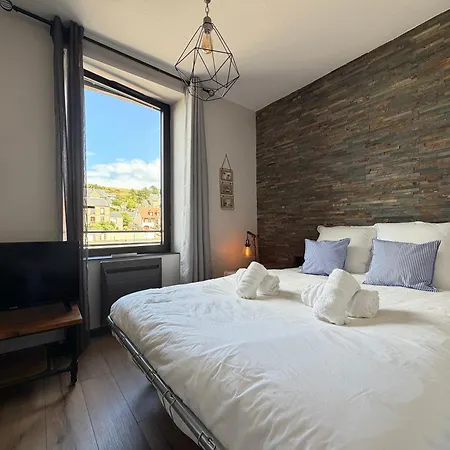 شقة Capitainerie - Vue Exceptionnelle Sur Le -2 Mn A Pied De La - 2 1er Et 2eme Etage 8 P 2 Cuisines 2 Salle D'eau 2 2 Wc Separe - Centre - Parking Gratuit A Proximite Proche Bayeux Et Omaha