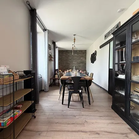 Capitainerie - Vue Exceptionnelle Sur Le -2 Mn A Pied De La - 2 1er Et 2eme Etage 8 P 2 Cuisines 2 Salle D'eau 2 2 Wc Separe - Centre - Parking Gratuit A Proximite Proche Bayeux Et Omaha شقة بورت-أون-بيسين-هوباين