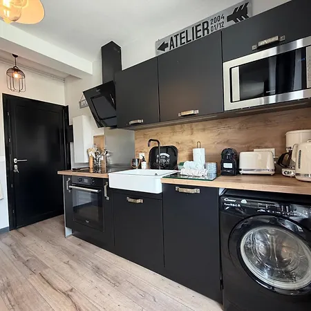 Capitainerie - Vue Exceptionnelle Sur Le -2 Mn A Pied De La - 2 1er Et 2eme Etage 8 P 2 Cuisines 2 Salle D'eau 2 2 Wc Separe - Centre - Parking Gratuit A Proximite Proche Bayeux Et Omaha شقة
