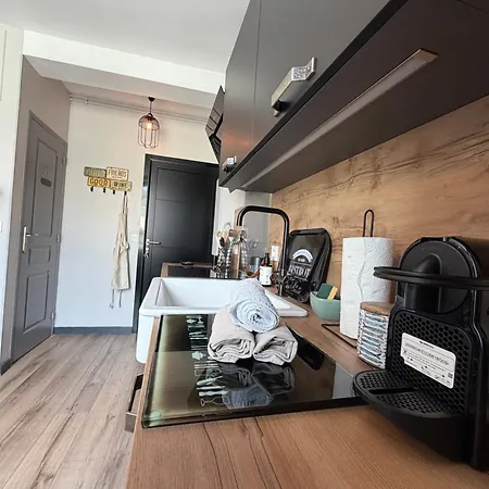 Capitainerie - Vue Exceptionnelle Sur Le -2 Mn A Pied De La - 2 1er Et 2eme Etage 8 P 2 Cuisines 2 Salle D'eau 2 2 Wc Separe - Centre - Parking Gratuit A Proximite Proche Bayeux Et Omaha شقة