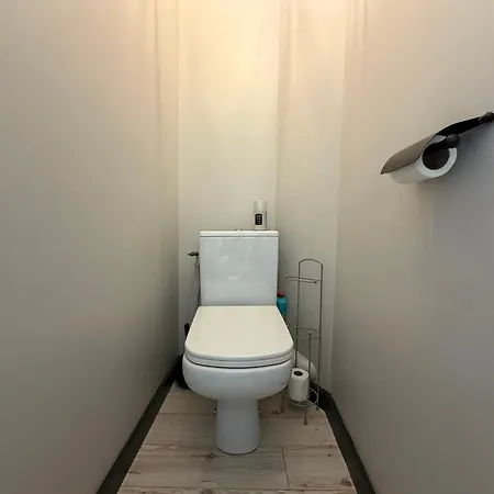 Capitainerie - Vue Exceptionnelle Sur Le -2 Mn A Pied De La - 2 1er Et 2eme Etage 8 P 2 Cuisines 2 Salle D'eau 2 2 Wc Separe - Centre - Parking Gratuit A Proximite Proche Bayeux Et Omaha Apartment Port-en-Bessin-Huppain