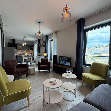 شقة Capitainerie - Vue Exceptionnelle Sur Le -2 Mn A Pied De La - 2 1er Et 2eme Etage 8 P 2 Cuisines 2 Salle D'eau 2 2 Wc Separe - Centre - Parking Gratuit A Proximite Proche Bayeux Et Omaha
