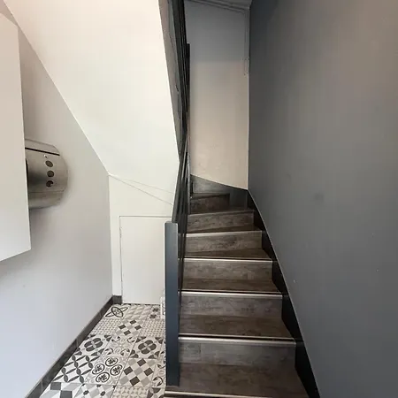 Capitainerie - Vue Exceptionnelle Sur Le -2 Mn A Pied De La - 2 1er Et 2eme Etage 8 P 2 Cuisines 2 Salle D'eau 2 2 Wc Separe - Centre - Parking Gratuit A Proximite Proche Bayeux Et Omaha